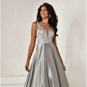 Platinum Tiffany Prom Dress